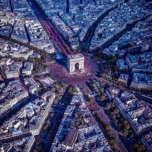 Meet your Posher, Laurie